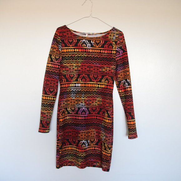 Ripe Patterned Bandage Dress - Picture 2 of 5